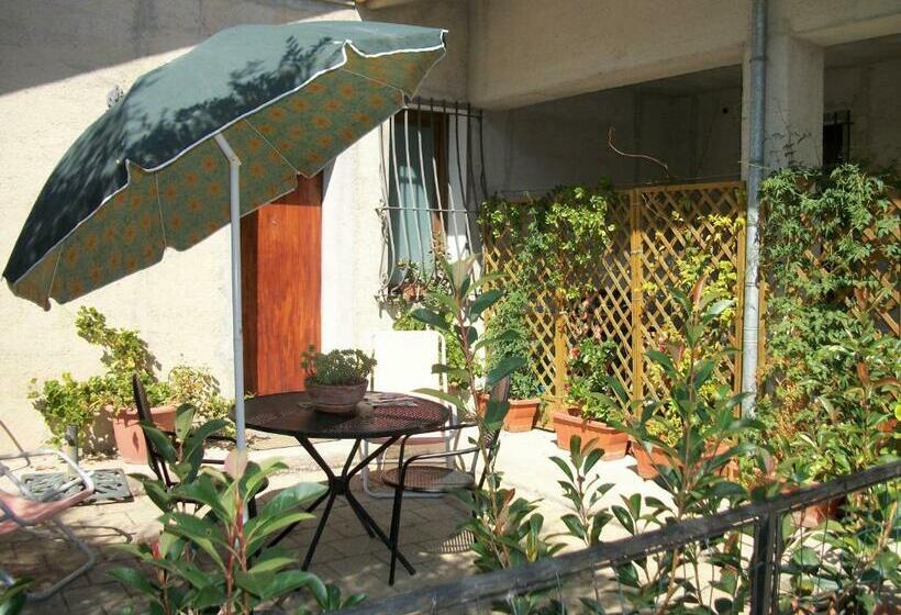 اتاق راحتی سه تخته, Le Poiane B&b Vacanze
