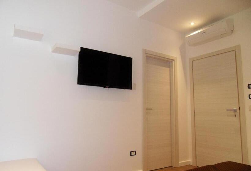 Quarto Triplo Deluxe, Conchiglia Suite