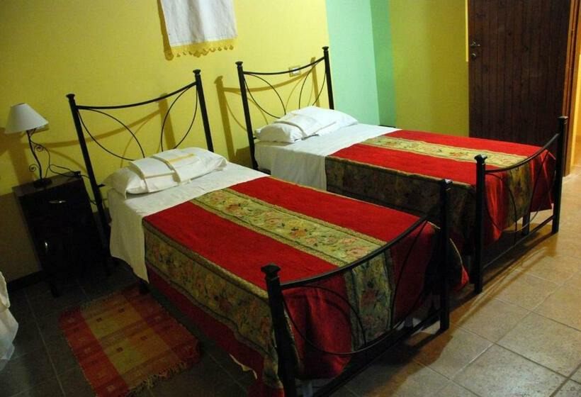 Номер Стандарт, Country House Al Faraone