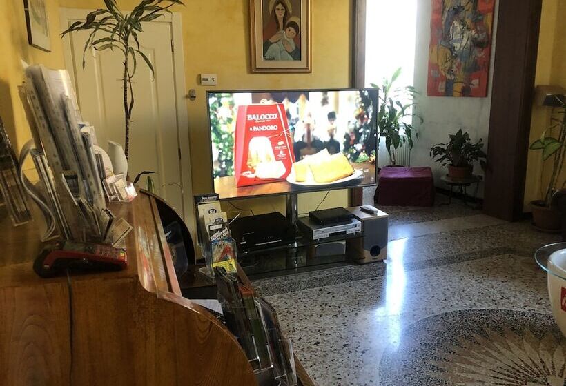 اتاق خانوادگی, Due Papi