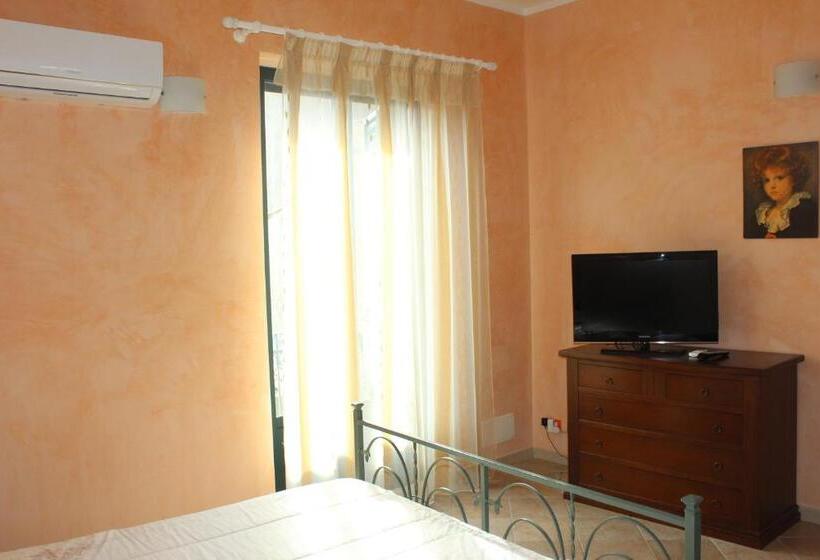 Номер Стандарт, Agorà Akrai B&b