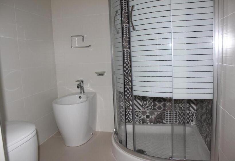 Четырехместный Номер Стандарт, Agorà Akrai B&b