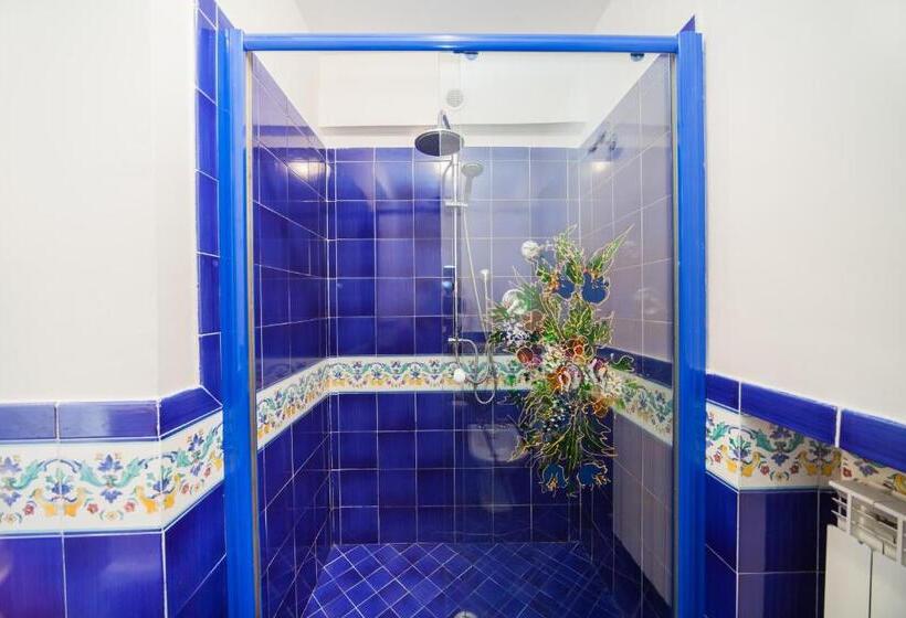 Люкс Кровать Кинг, Villacore Capri