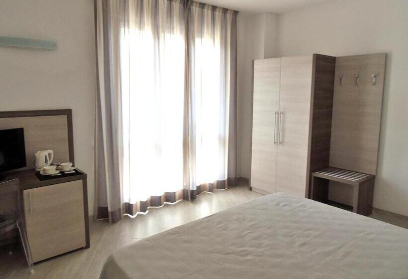 Chambre Standard avec Balcon, Lido Inn