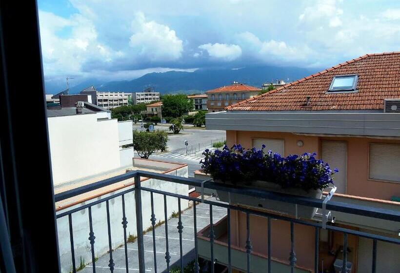 Chambre Standard avec Balcon, Lido Inn