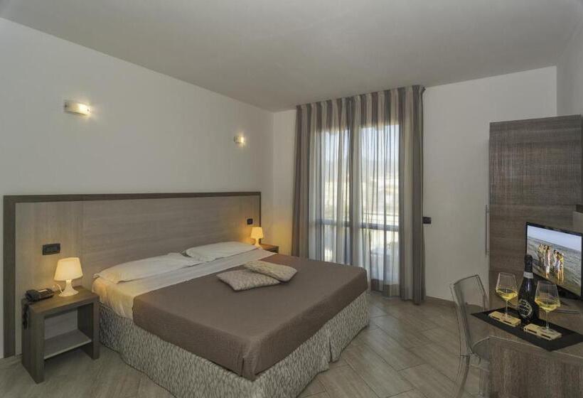 اتاق استاندارد با بالکن, Lido Inn