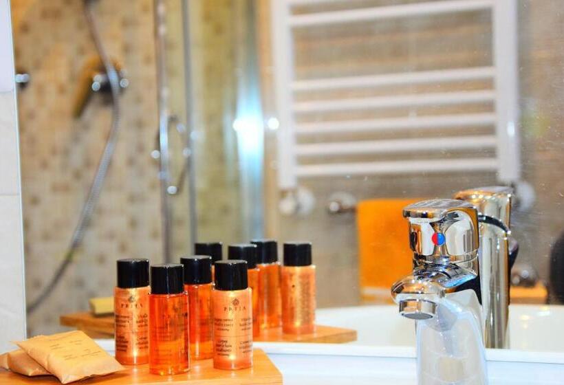اتاق راحتی, B&b Sedici Pini
