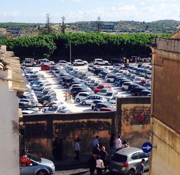 اتاق استاندارد, A Due Passi Dal Centro