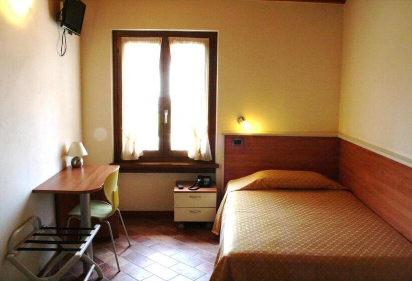 اتاق استاندارد یک نفره, Bed&wine