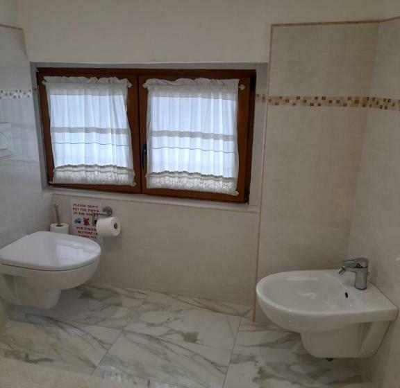 اتاق استاندارد, B&b Camera & Caffe