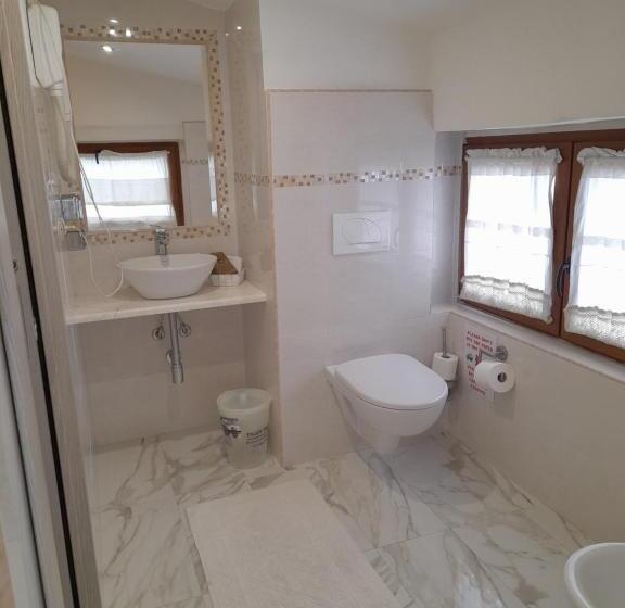 اتاق استاندارد, B&b Camera & Caffe