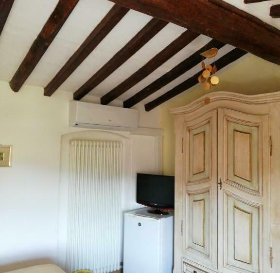 Quarto Estandar, Le Travi