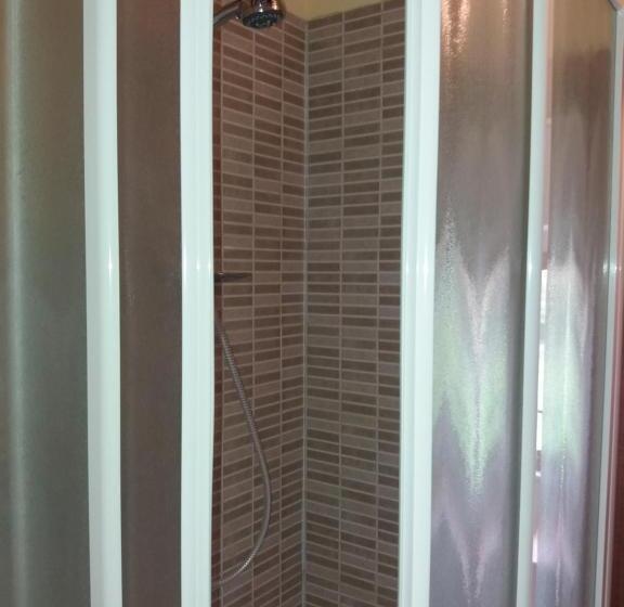 Quarto Estandar, Le Travi
