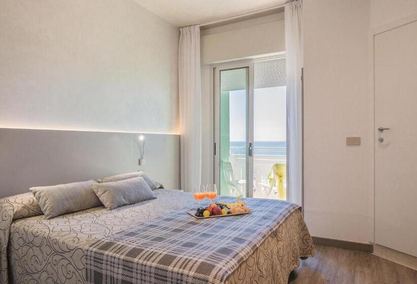 Triple Room Sea View, Montecarlo 3 Stelle Superior