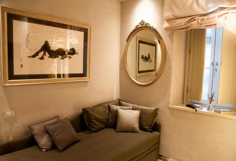 Полулюкс, Art Boutique Hotel Acchiappasogni