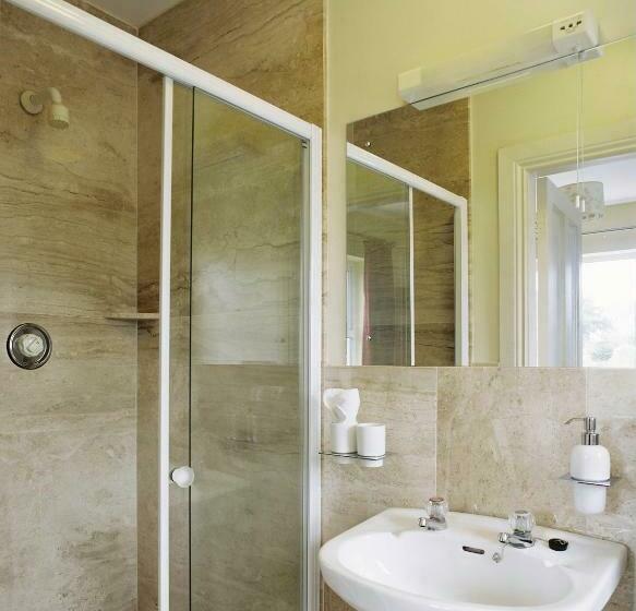 Номер Стандарт, Greenlawn Lodge