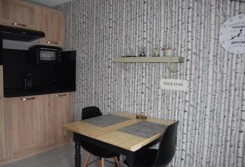 اتاق لوکس, Les Portes Du Hable