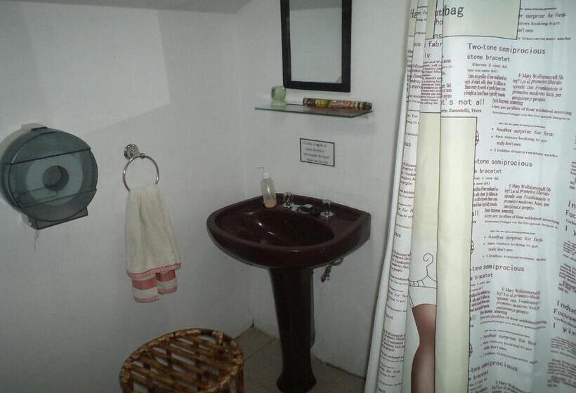 اتاق استاندارد یک تخته با سرویس بهداشتی مشترک, Hostal Casona De Chorrillos