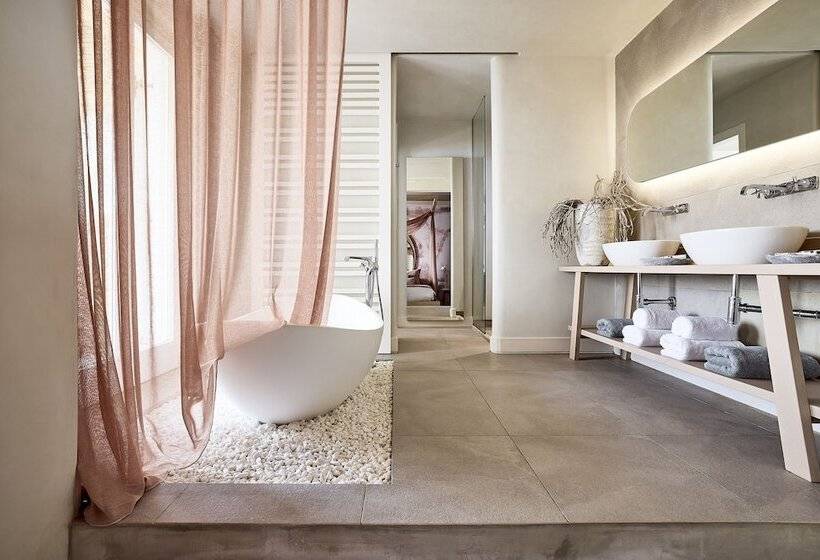 سوئیت اجرایی با چشم‌انداز دریا, Amazon Suites