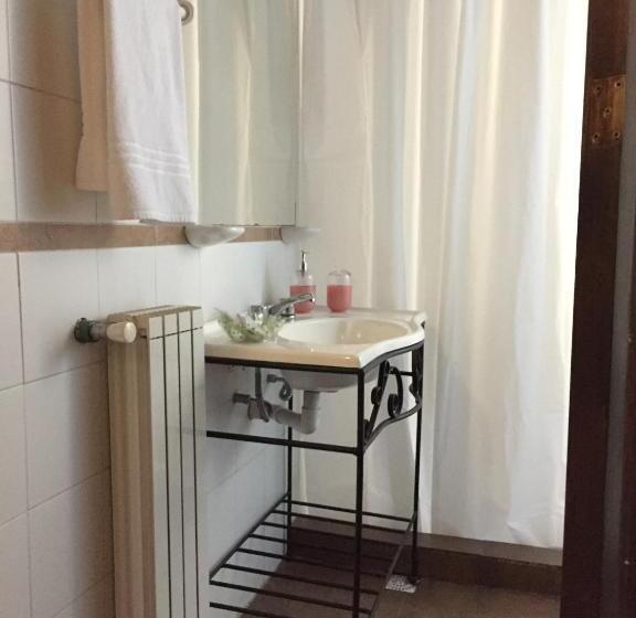 标准三人间, La Posta Hotel Y Refugio De Montana