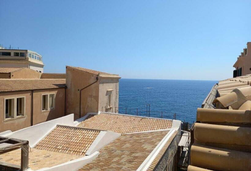 اتاق لوکس, Lanterne Magiche Ortigia Suites