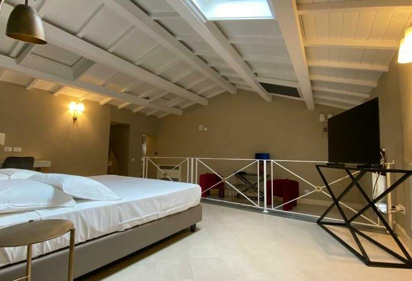 اتاق لوکس با چشم‌انداز دریا, Lanterne Magiche Ortigia Suites
