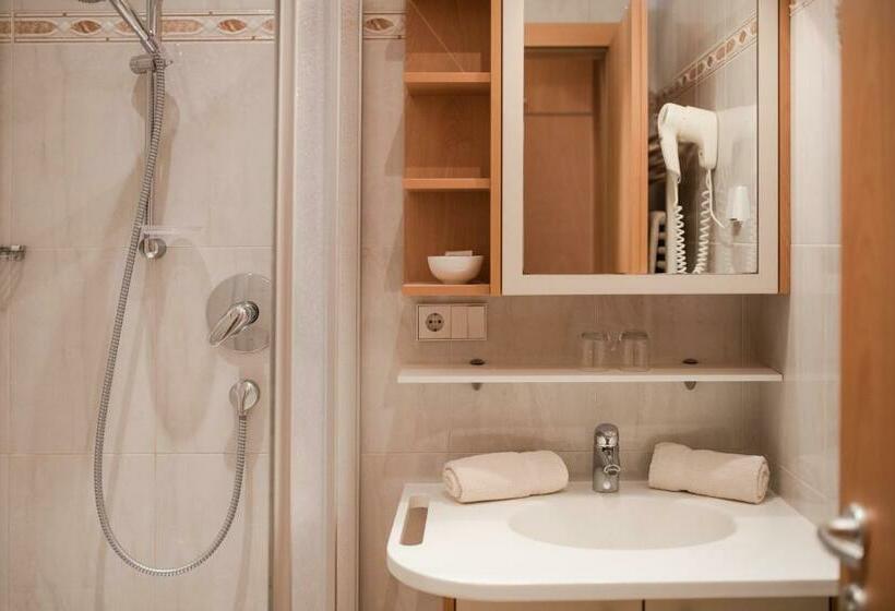 Номер Стандарт, Pension Weingarten