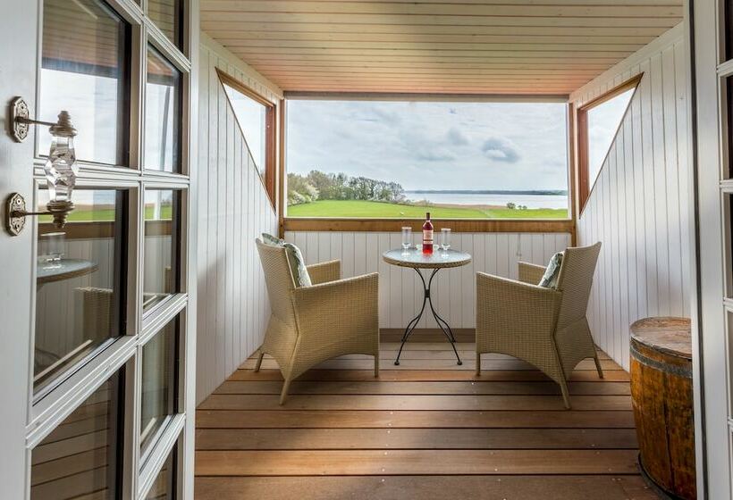 سوئیت دولوکس با چشم‌انداز, Jungshoved Præstegård B&b