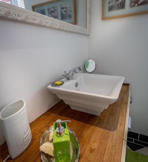 اتاق استاندارد با سرویس بهداشتی مشترک, Jungshoved Præstegård B&b