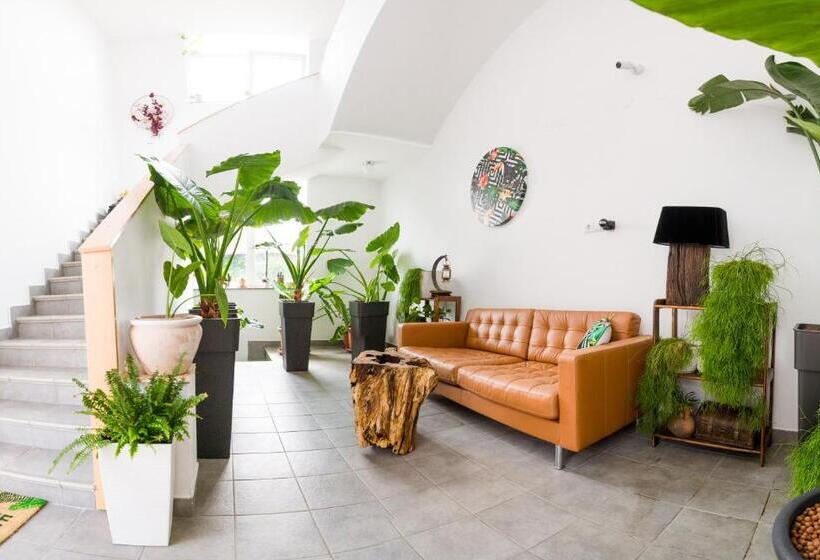 آپارتمان لوکس 1 خوابه, B&b Tara Garden