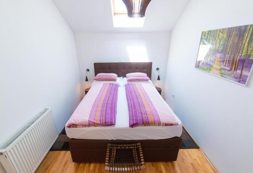 اتاق استاندارد, B&b Tara Garden
