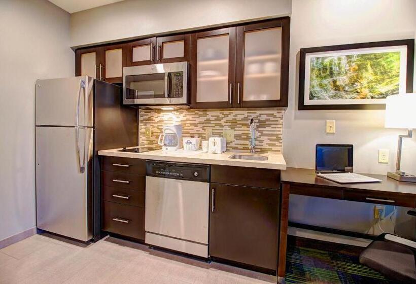 스탠다드 룸 킹사이즈 침대, Days Inn & Suites By Wyndham Port Arthur