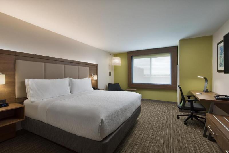 带大床的标准间, Holiday Inn Express & Suites   Portland Airport   Cascade Stn, An Ihg
