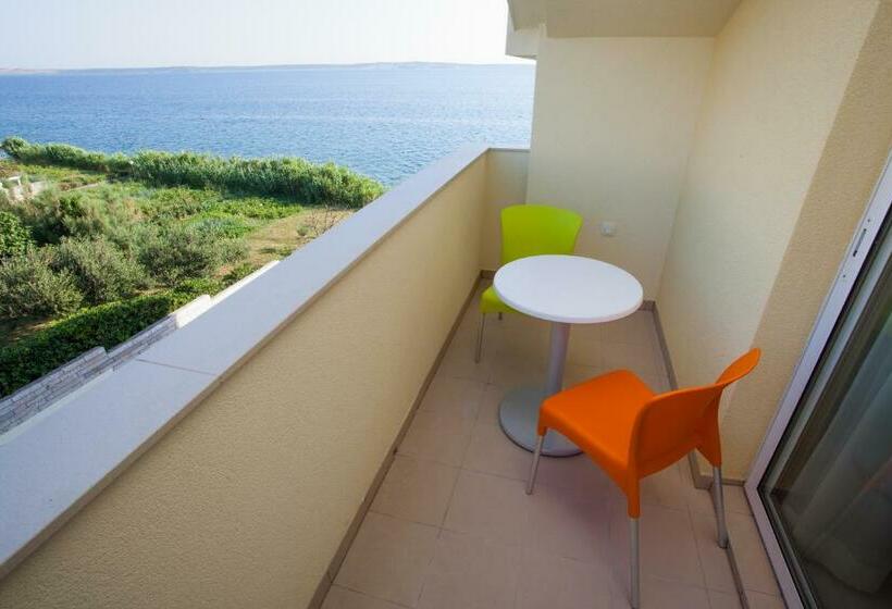 Номер Стандарт, Vila 4m