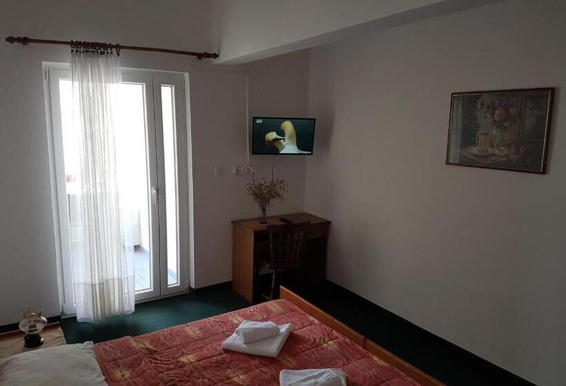 Номер Стандарт с Балконом, Bed And Breakfast Miramar