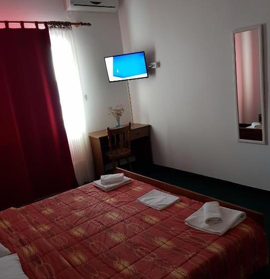Номер Стандарт с Балконом, Bed And Breakfast Miramar