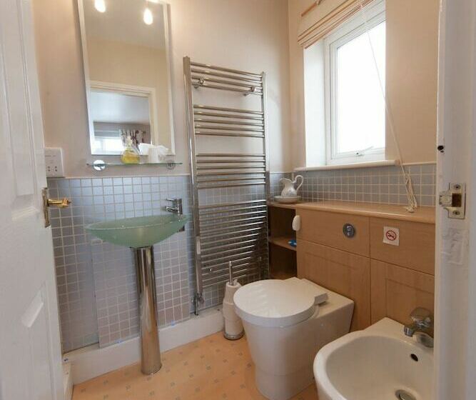 Номер Стандарт, Wyngate Guest House