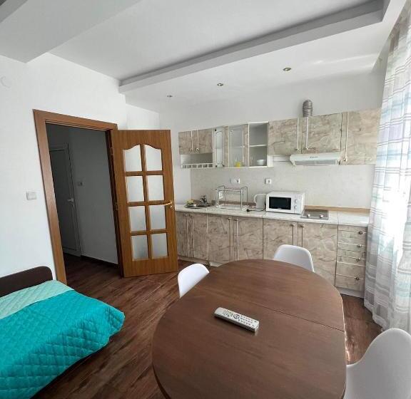 Апартаменты 1 Спальня Вид на Бассейн, Family Hotel Saint Peter