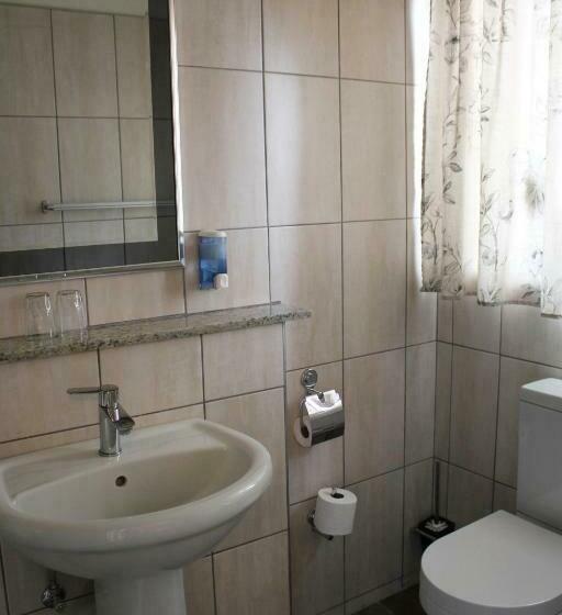 اتاق استاندارد یک نفره, Omaruru Guesthouse