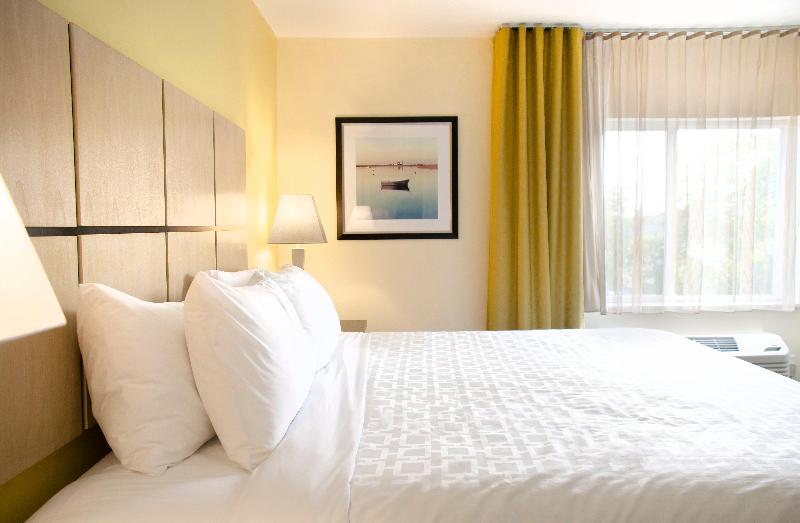 Люкс Кровать Кинг, Candlewood Suites   Lancaster West, An Ihg