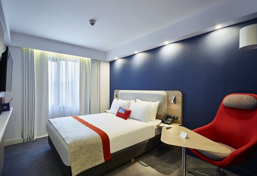 スタンダードルーム, Holiday Inn Express   Istanbul   Atakoy Metro, An Ihg