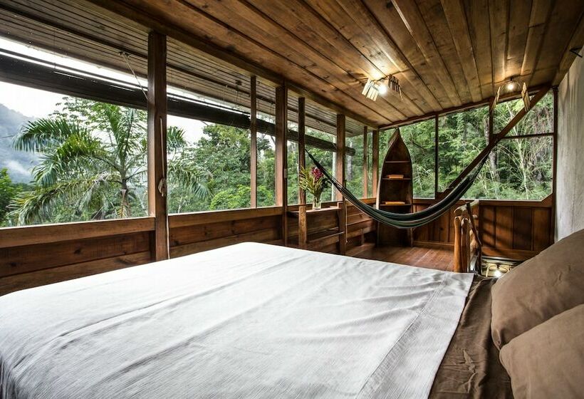 کابین, Omega Tours Eco Jungle Lodge