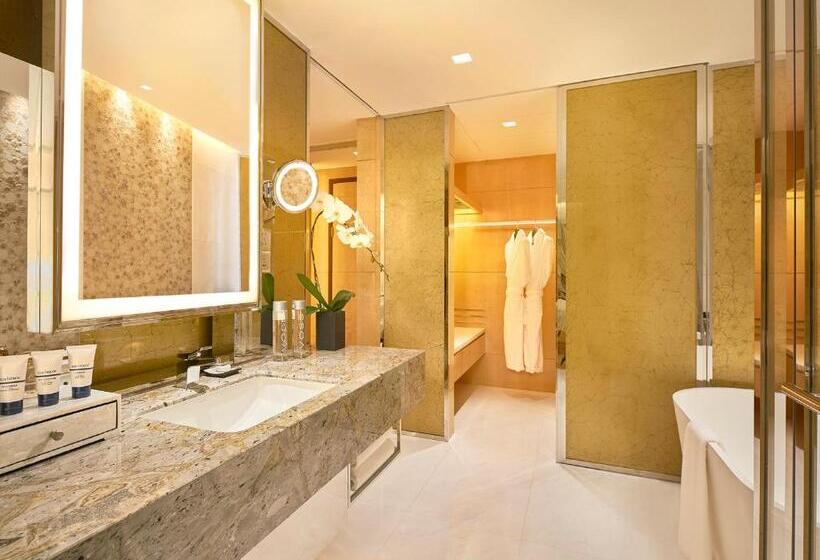Номер Deluxe, Pan Pacific Beijing