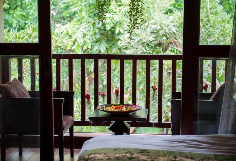 Номер Стандарт с Балконом, Xishuangbanna Elephant Home Guesthouse