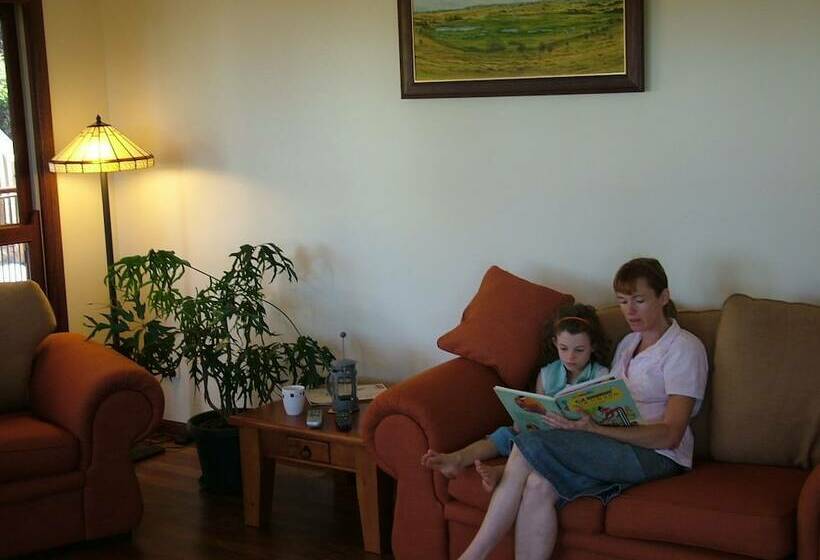 四人高级间, The Summit Bed & Breakfast