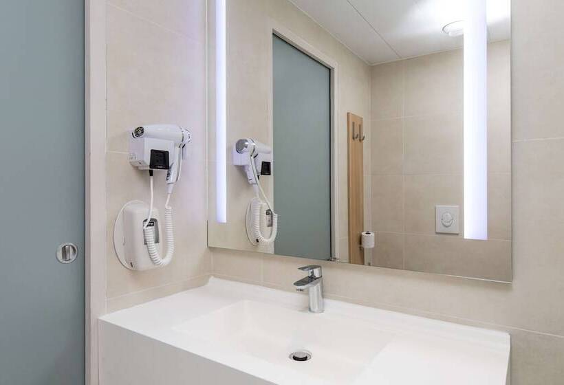 Номер Стандарт, Campanile Metz Nord   Woippy  Porte Du Luxembourg A31