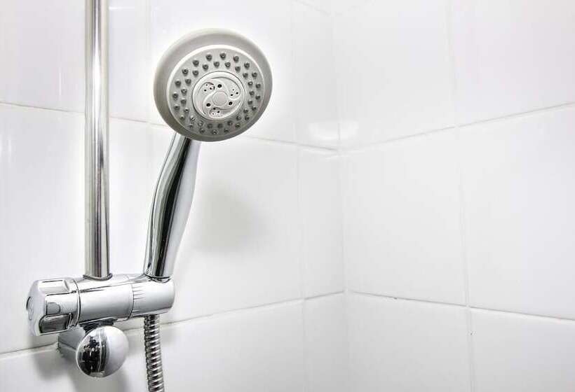 اتاق استاندارد سه نفره, Ibis Budget Besançon Ecole Valentin