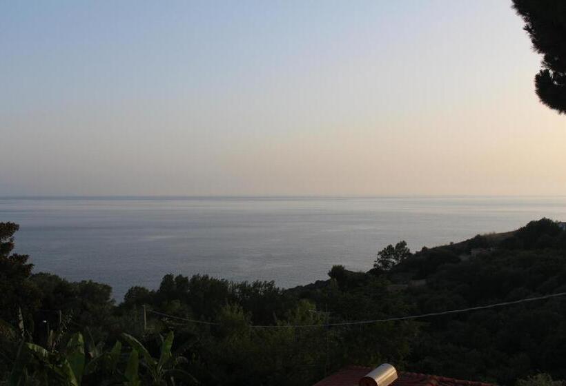Номер Стандарт Трехместный, Mercurio Sul Mare   Fish Restaurant And Private Beach