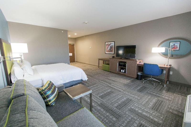 Стандартный Номер Кровать Кинг, Hampton Inn & Suites Stroud