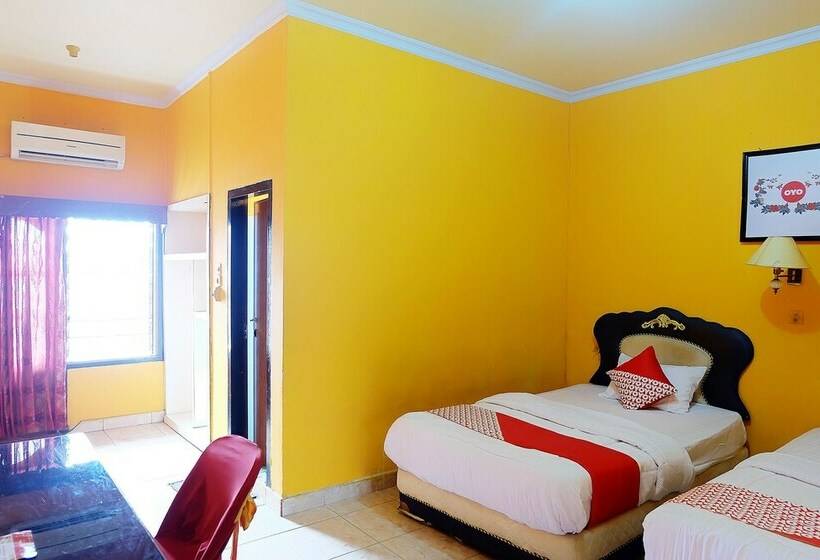 디럭스 룸, Reddoorz Syariah At Hotel Matahari 1 Jambi